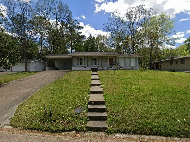 House image located at Jackson, MS 39211
