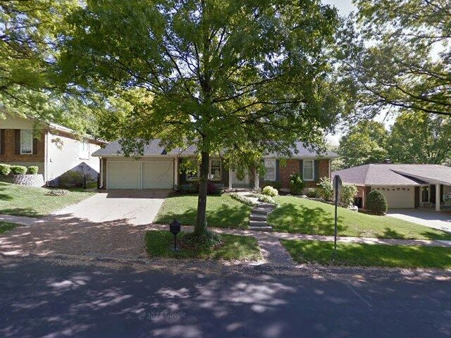 House image located at Saint Louis, MO 63128