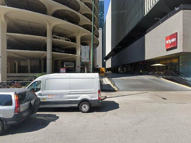 House image located at Chicago, IL 60654