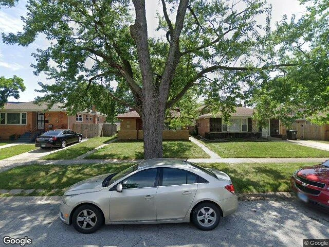 House image located at Dolton, IL 60419