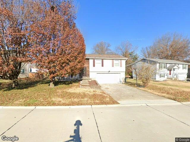 House image located at Alton, IL 62002