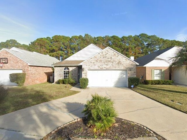 House image located at Gulf Breeze, FL 32563
