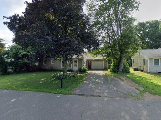 House image located at Meriden, CT 06451