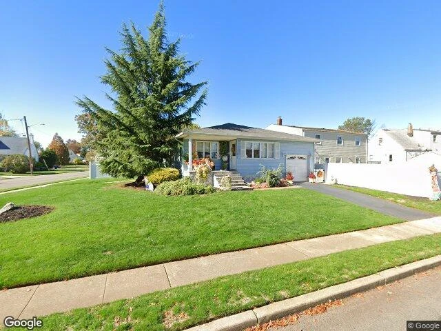 House image located at Woodbridge, NJ 07095