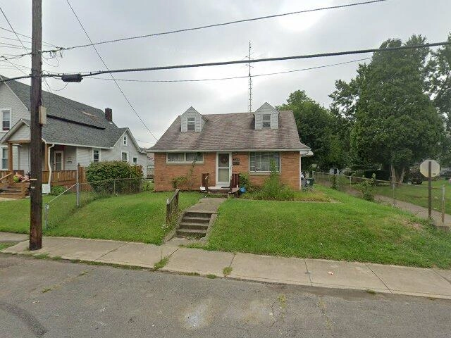 House image located at Canton, OH 44705