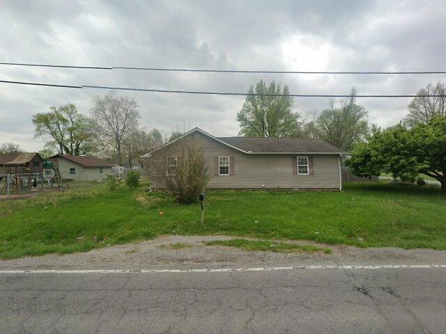 House image located at Benton, IL 62812