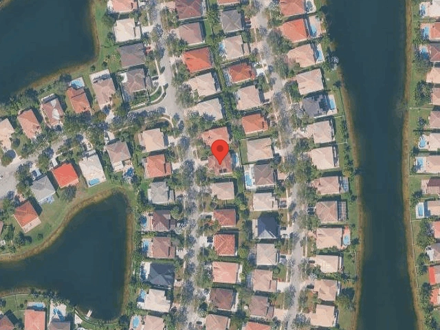 House image located at Hollywood, FL 33027