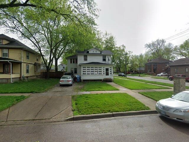 House image located at Aurora, IL 60506