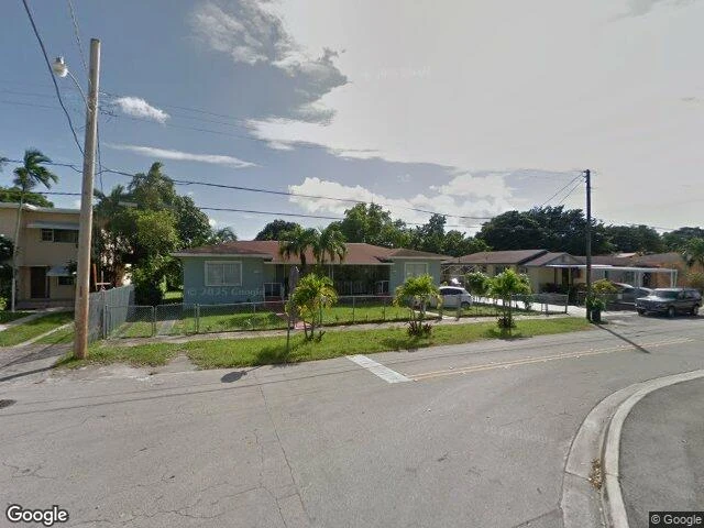House image located at Miami, FL 33135