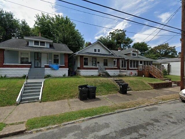 House image located at Louisville, KY 40203