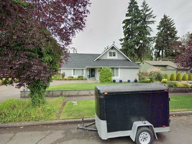House image located at Eugene, OR 97401