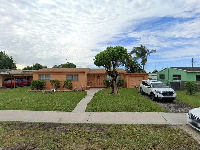 House image located at Miami, FL 33169