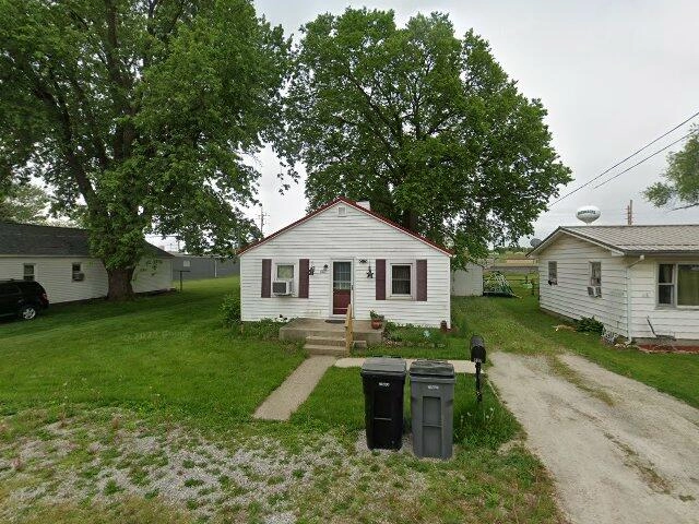 House image located at Syracuse, IN 46567