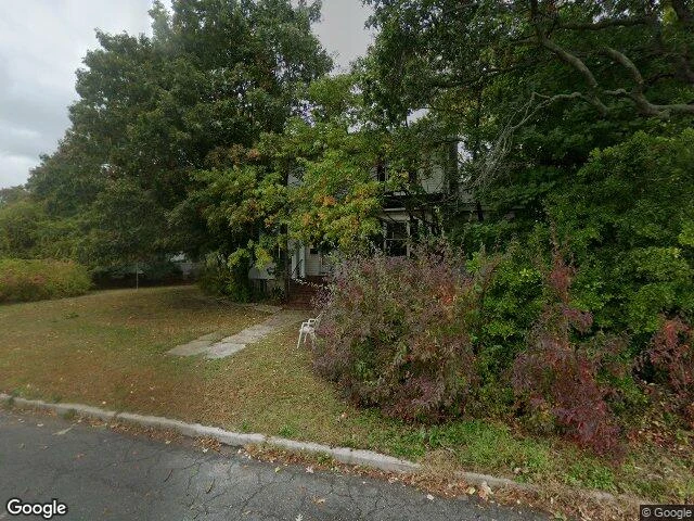 House image located at West Islip, NY 11795