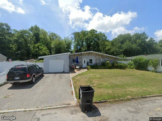 House image located at Islip, NY 11751