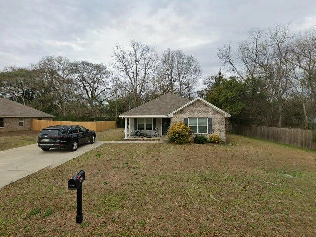 House image located at Elmore, AL 36025