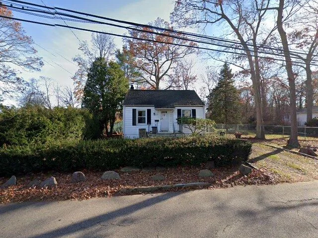 House image located at Deer Park, NY 11729