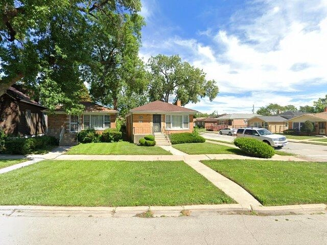 House image located at Chicago, IL 60643