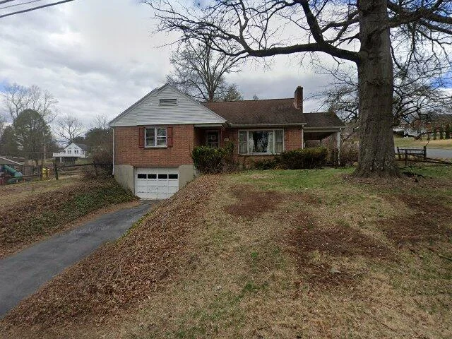 House image located at Mohnton, PA 19540
