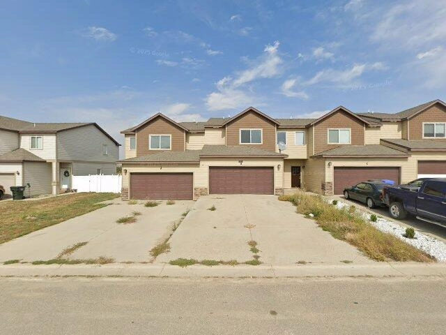 House image located at Williston, ND 58801