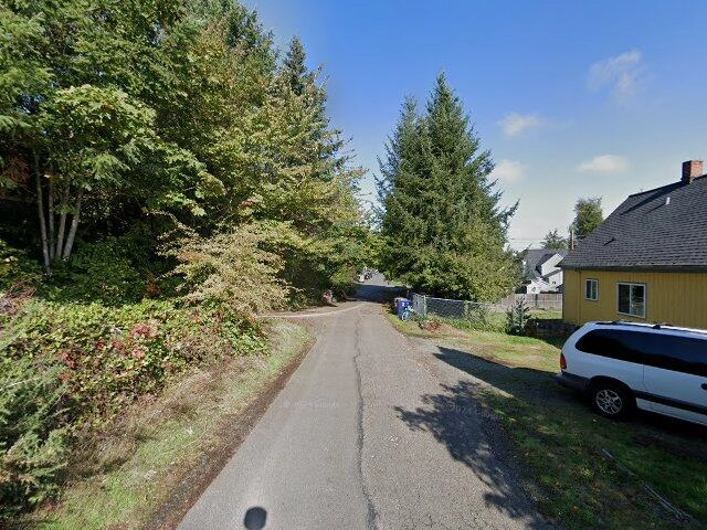 House image located at Bay City, MI 48706