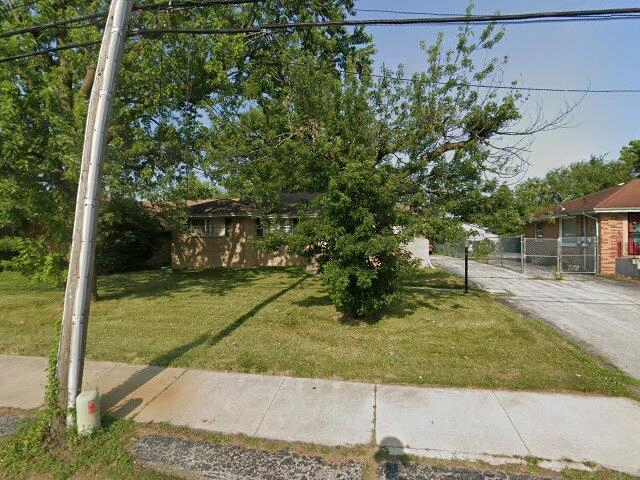 House image located at South Holland, IL 60473