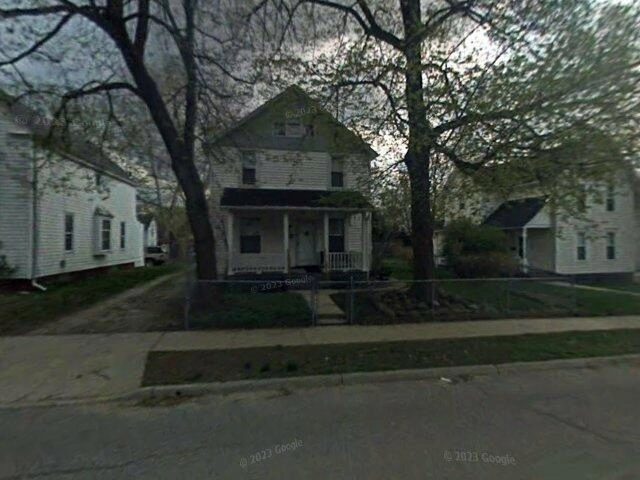 House image located at Akron, OH 44302