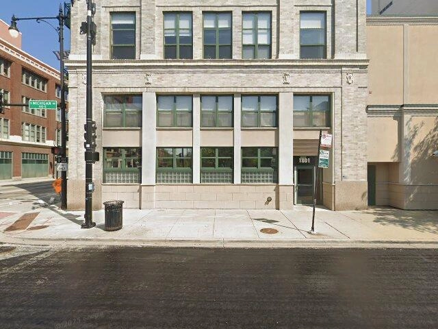 House image located at Chicago, IL 60616