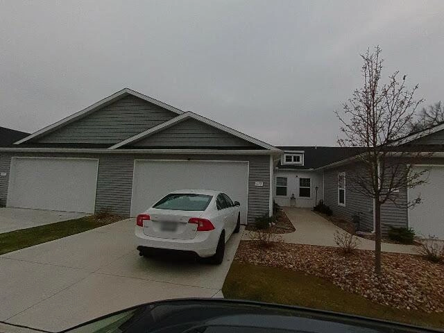 House image located at Elyria, OH 44035