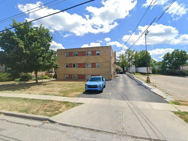 House image located at Cincinnati, OH 45211