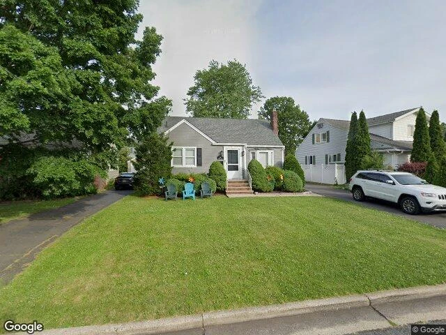 House image located at Linden, NJ 07036