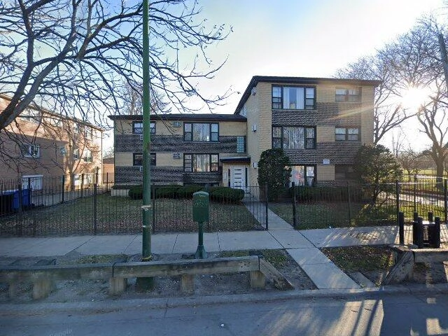 House image located at Chicago, IL 60643