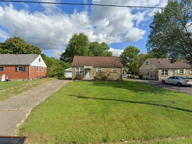 House image located at Louisville, KY 40229