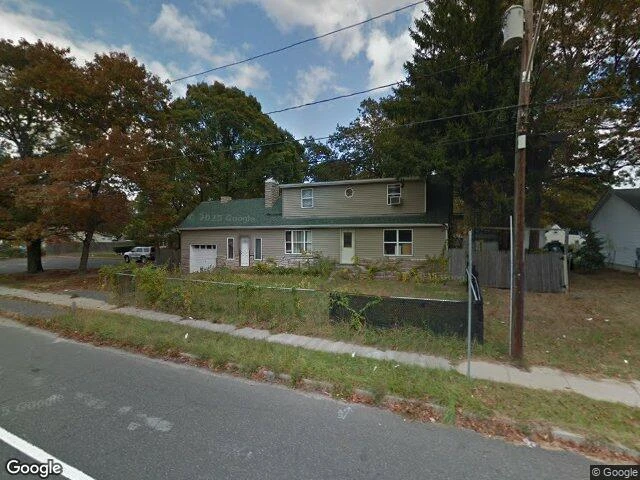 House image located at Shirley, NY 11967