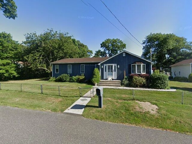 House image located at Holbrook, NY 11741
