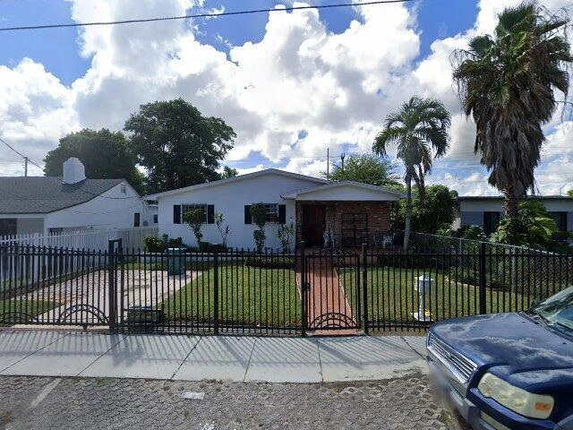House image located at Miami, FL 33127