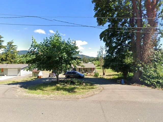 House image located at Springfield, OR 97477