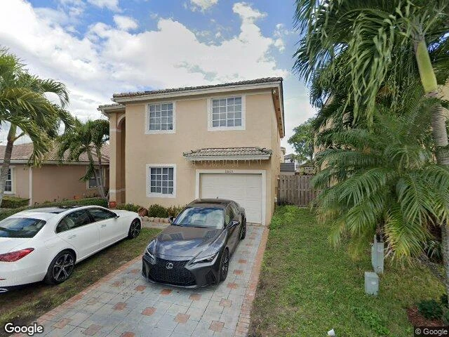 House image located at Miami, FL 33196