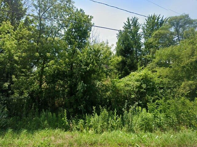 House image located at Saginaw, MI 48601