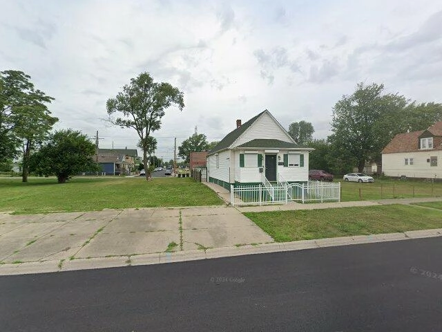 House image located at East Chicago, IN 46312