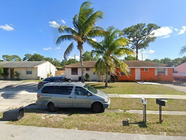 House image located at Lake Worth, FL 33463