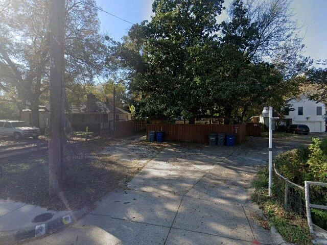 House image located at Burbank, CA 91504
