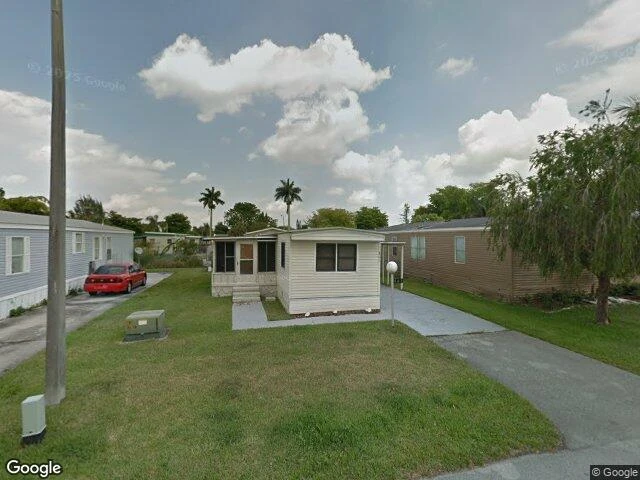 House image located at Hollywood, FL 33029