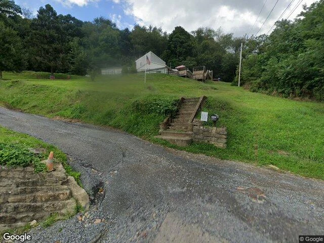 House image located at East Liverpool, OH 43920