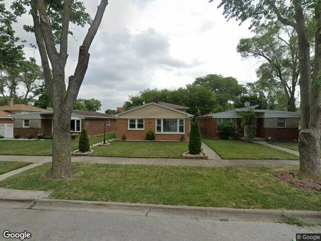 House image located at Dolton, IL 60419