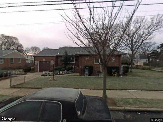 House image located at Lindenhurst, NY 11757