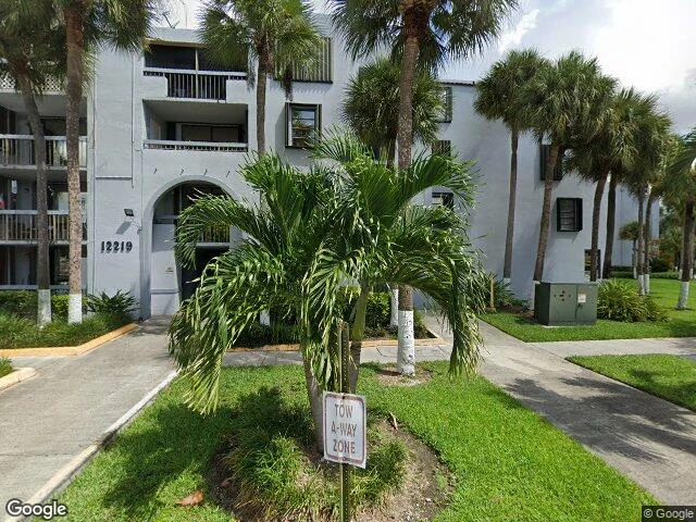 House image located at Miami, FL 33184