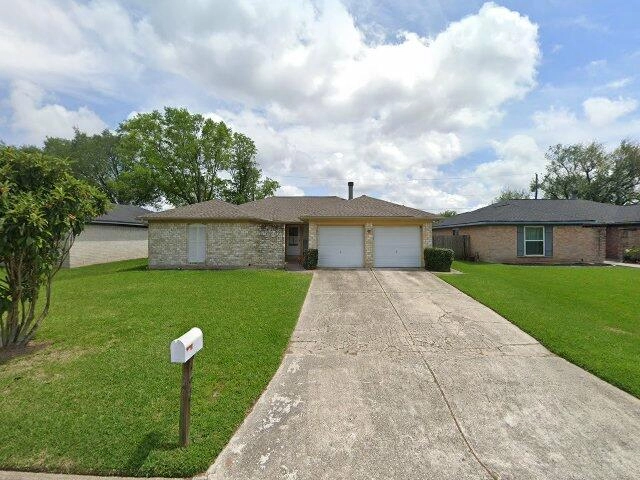 House image located at League City, TX 77573