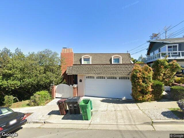 House image located at Hayward, CA 94542