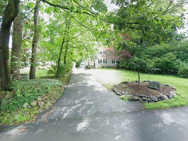 House image located at Mahwah, NJ 07430